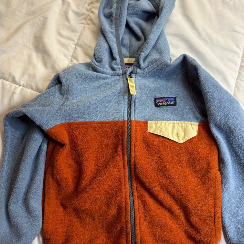 Patagonia Kids Hooded Fleece Jacket in Light Blue/Rust Orange Toddler 2T